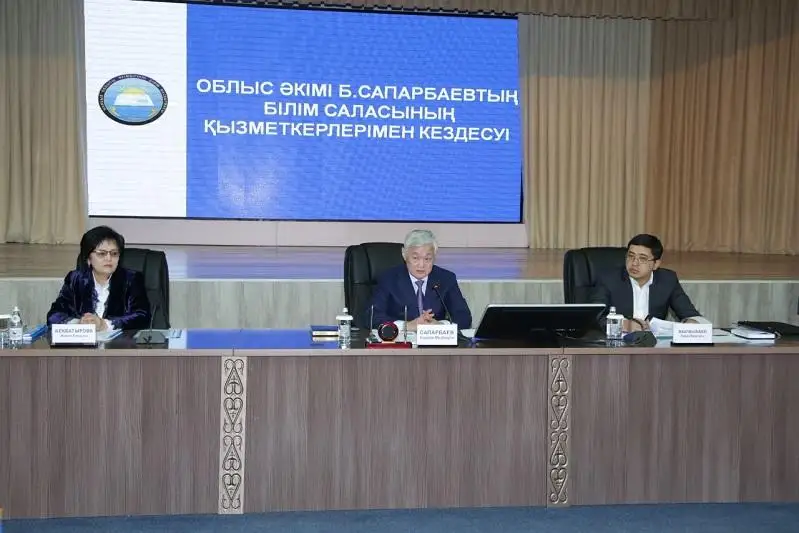 Бердибек Сапарбаев: Некоторые руководители учебных заведений чувствуют себя удельными князьками