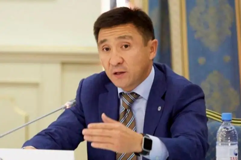 Замакима Алматы просит жителей не выходить из дома