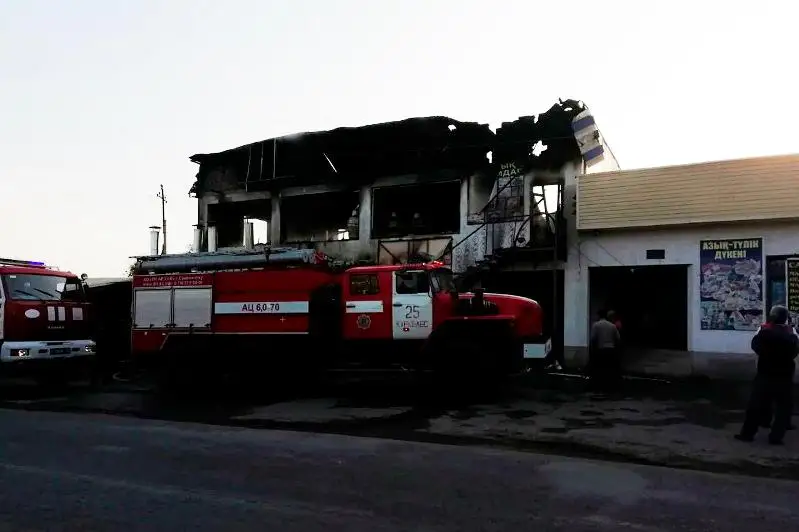 Сельское кафе сгорело в Туркестанской области