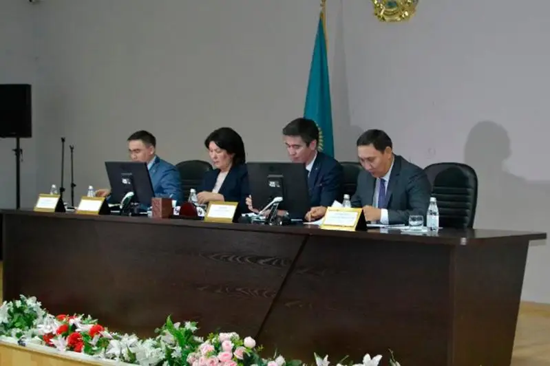 Готовность Восточно-Казахстанской области к внедрению ОСМС обсудили в Семее