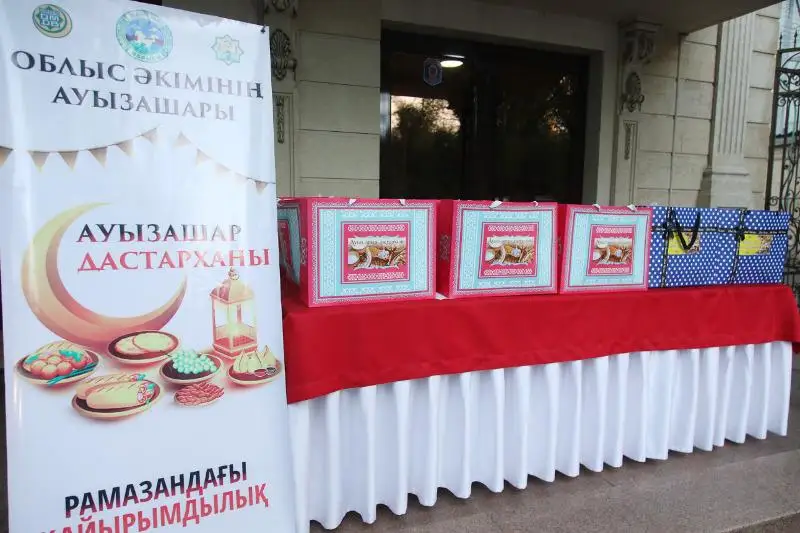 Для пятисот соблюдающих пост жамбылцев организовал ауызашар Бердибек Сапарбаев