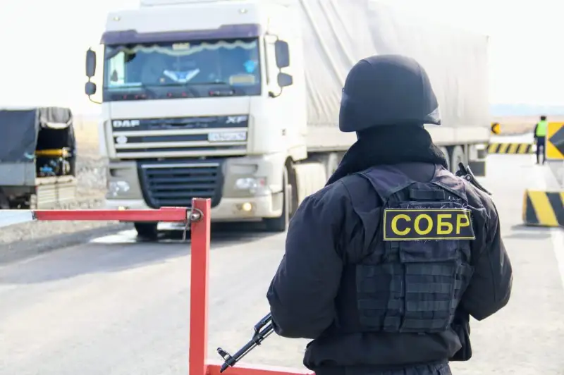 Доставщик ветеринарных препаратов незаконно перевозил людей через блокпосты