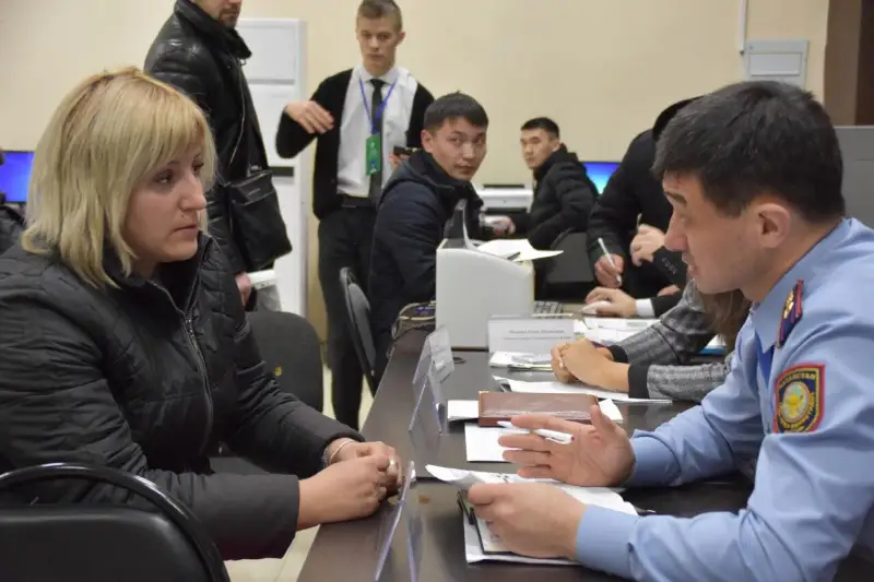 Первую временную регистрацию авто с иностранным номером провели в Караганде