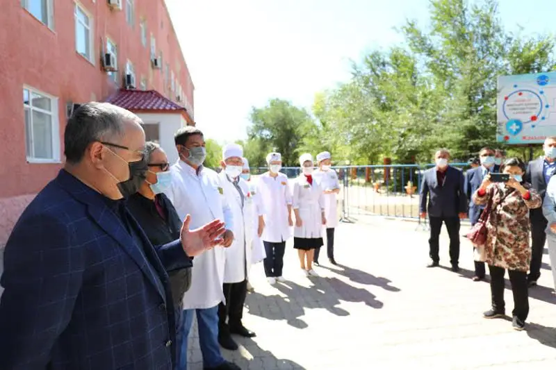 Сенатор М.Жумагазиев происпектировал выполнение госпрограмм в Актюбинской области