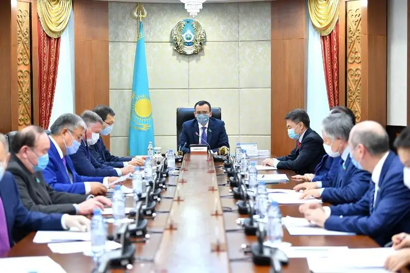 Сенаторы рассмотрят проект Закона о возобновляемых источниках энергии и электроэнергетике