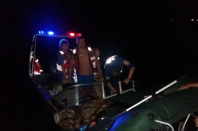 Семья едва не утонула на Бухтарминском водохранилище