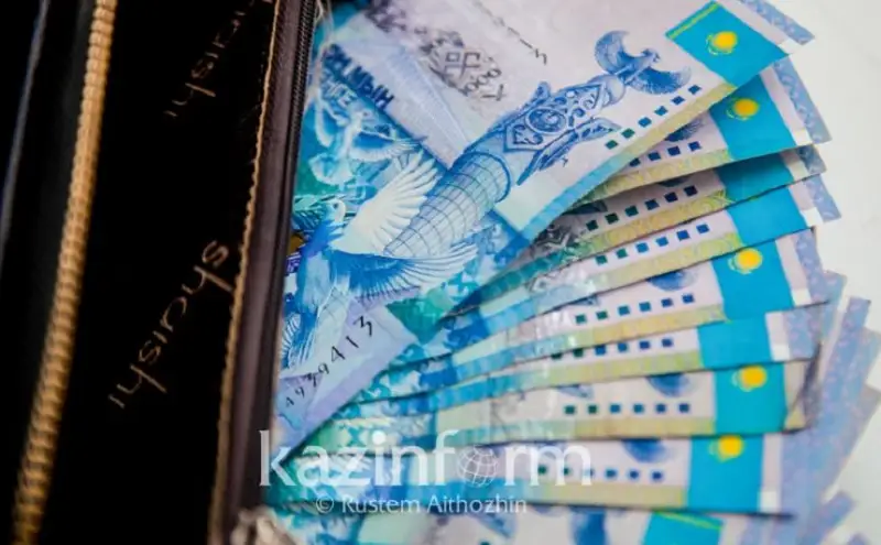 Более 73 млрд тенге надбавок выплатил медикам ФСМС -  Болат Токежанов