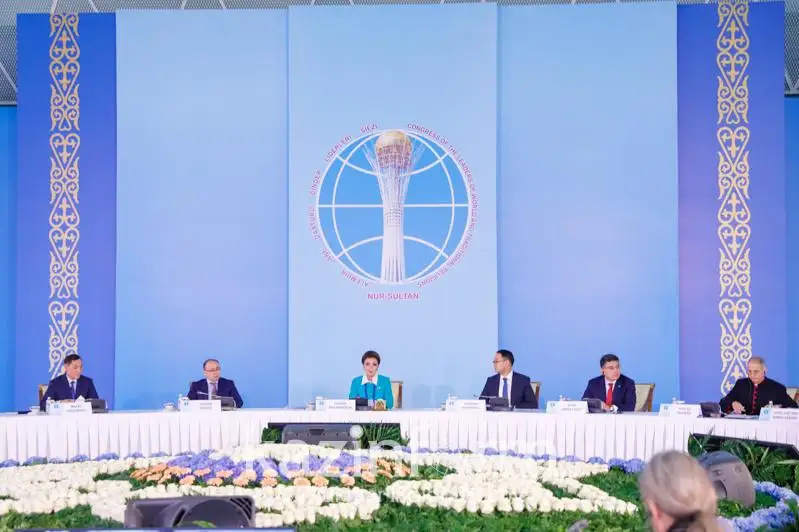 Увековечить заслуги Нурсултана Назарбаева в специальном документе предложили лидеры мировых религий