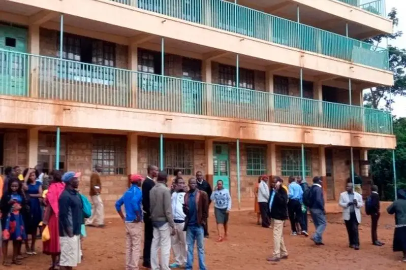 В Кении погибли 14 детей в результате массовой давки в школе