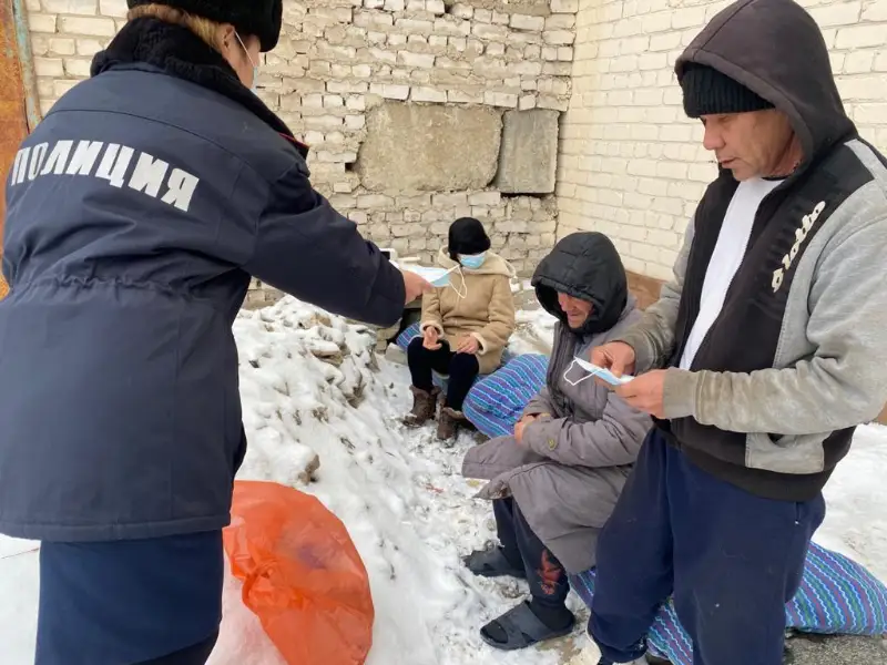В Актобе 11 бездомных и бродяг доставили в Центр социальной адаптации