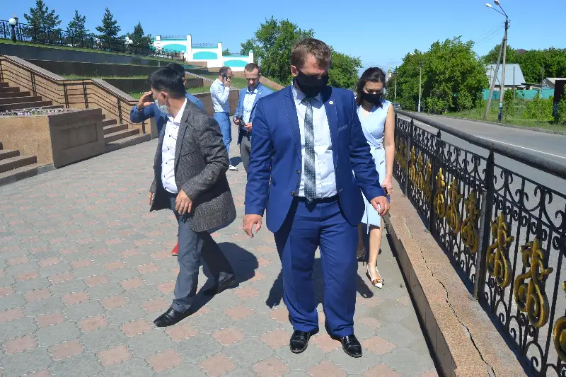 Общественники проверили ремонт резиденции Абылай хана в Петропавловске
