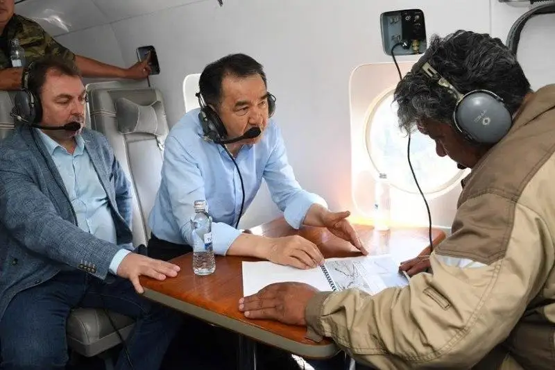 Аким Алматы облетел территорию Иле-Алатауского парка