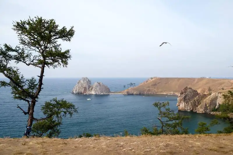 Шаманы соберутся на Байкале, чтобы призвать дожди на лесные пожары