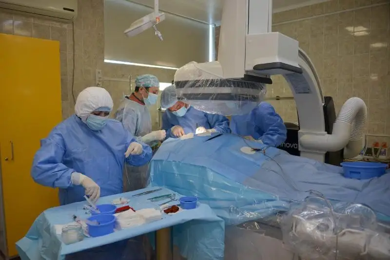 Имплантировать кардиовертеры-дефибрилляторы научились врачи СКО