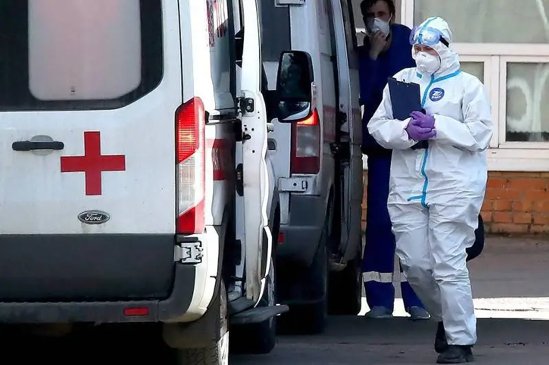 Число умерших от коронавируса в России превысило восемь тысяч