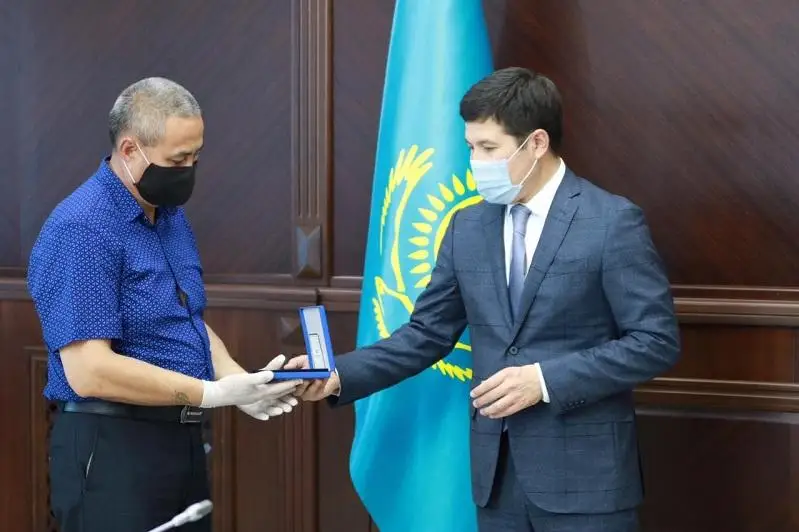 Посмертно представили к госнаградам трех медработников в Павлодаре