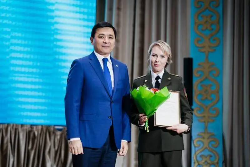 Алтай Кульгинов поздравил столичных спасателей с профессиональным праздником