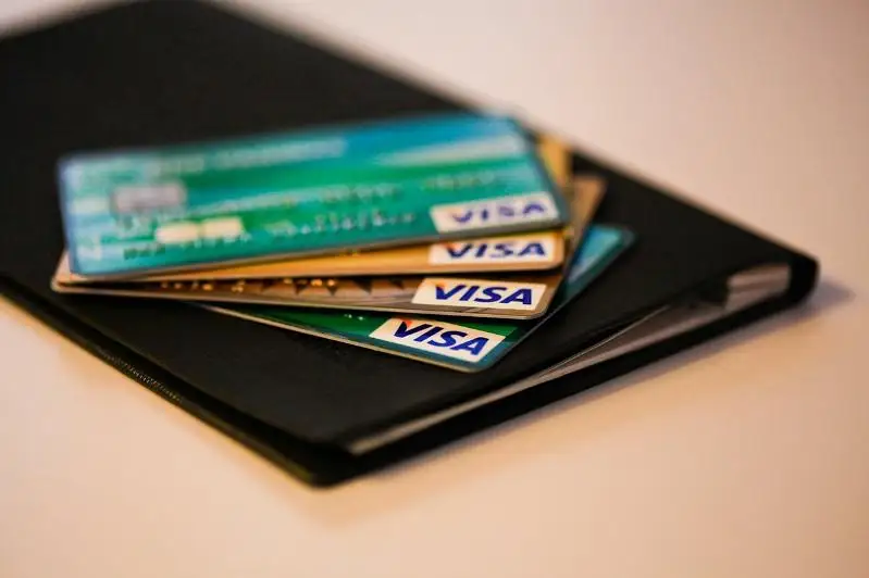 42 500 тенге: почему нельзя указывать счет родственников