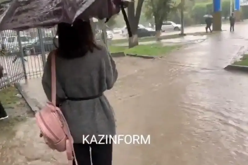 Ливень в Алматы: в каких районах были подтопления