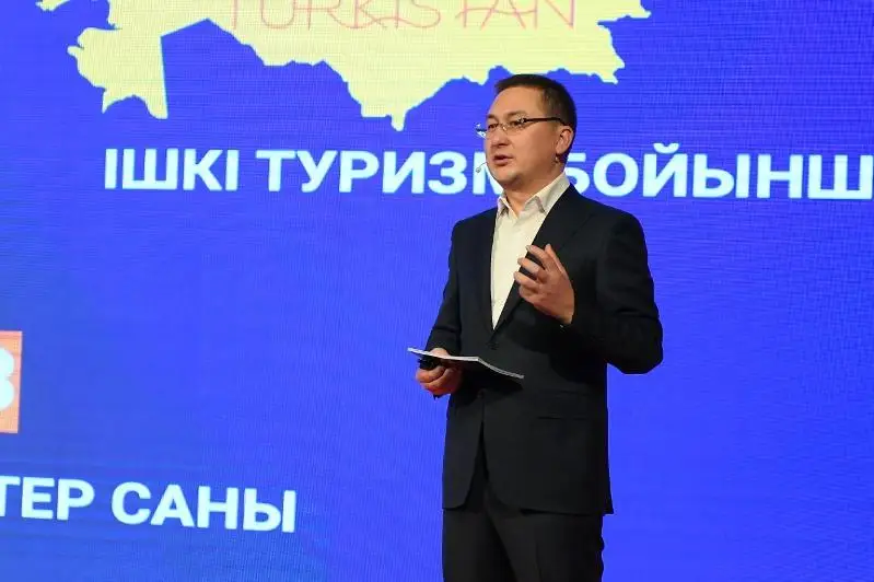 Аким Туркестана провел отчет  перед жителями в необычном формате