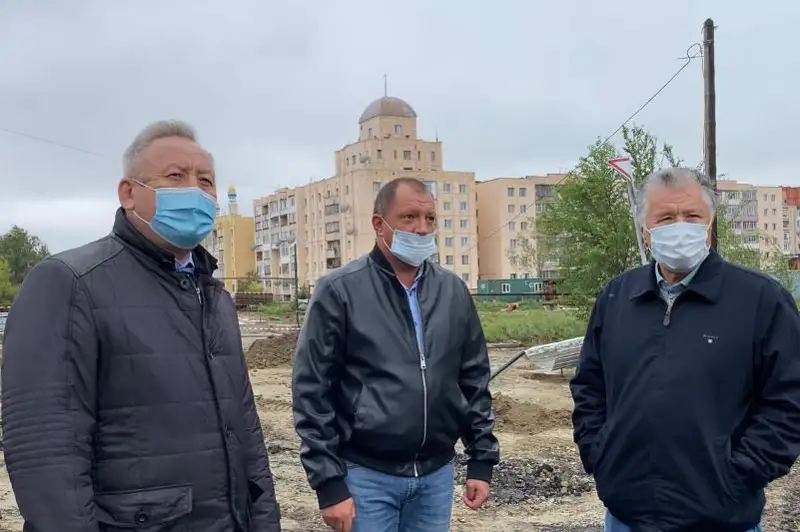 Подготовку теплосетей к отопительному сезону в Кокшетау проверил сенатор