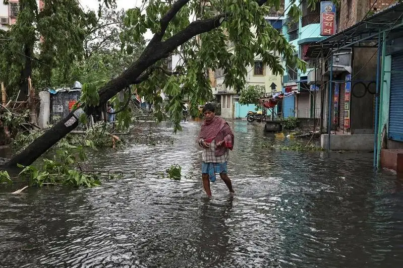 Циклон Амфан унес жизни 14 человек в Индии и Бангладеш