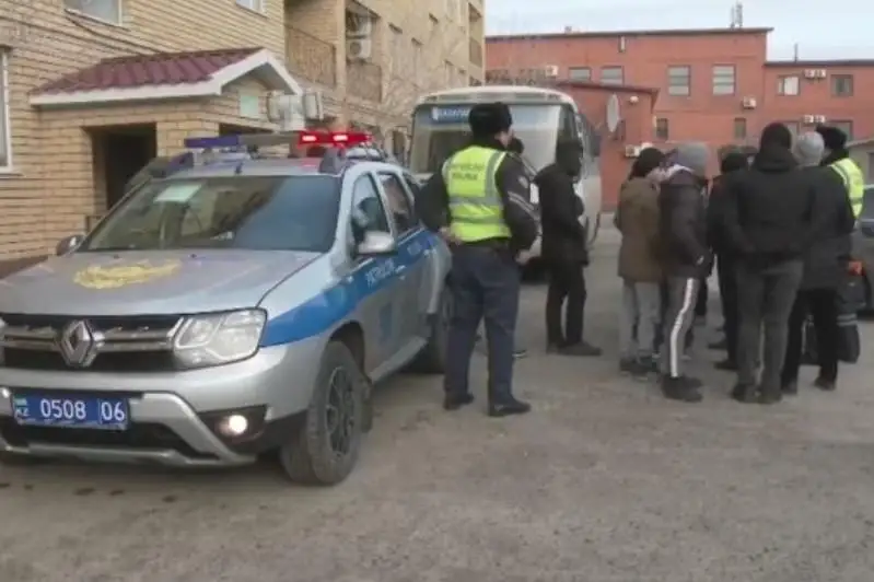 Попавшей в беду юношеской сборной Азербайджана помогли в Атырауской области