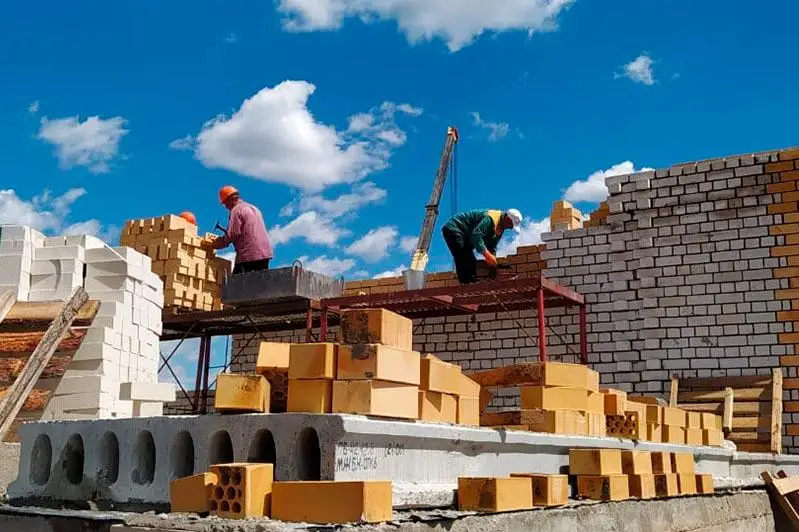 20 жилых домов строят в Теректинском районе ЗКО для вкладчиков Жилстройсбербанка