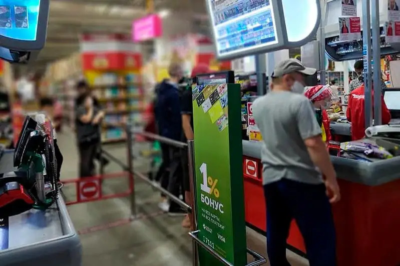 Общественный контроль: нарушения выявили  в крупном магазине Караганды