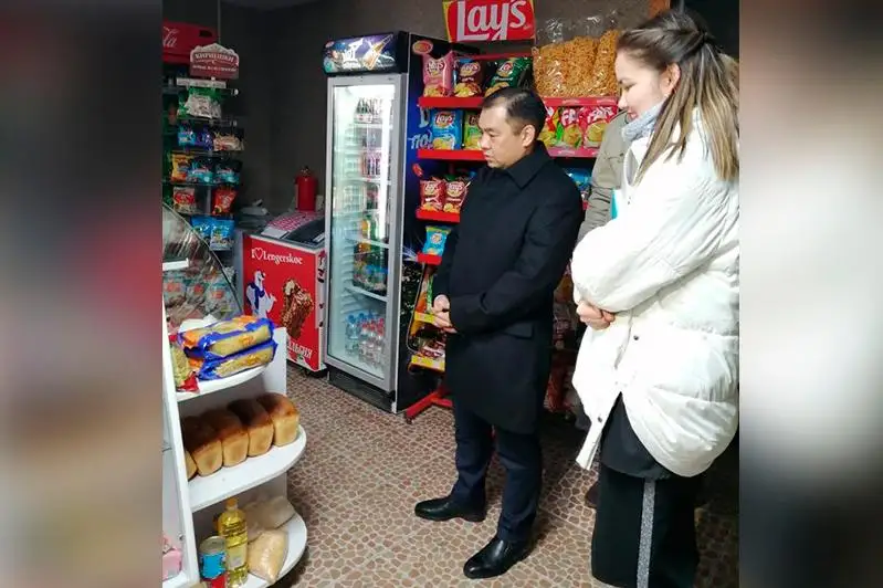 Акция по открытию «полок Добра» стартовала в Кокшетау