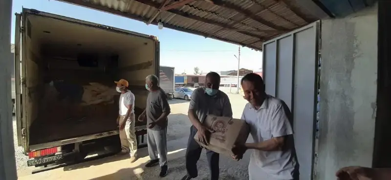 В Мактаарал прибыло около семи тонн продуктов питания от уйгурского культурного центра