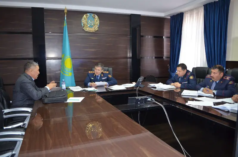 Начальник ДП Туркестанской области провел прием граждан