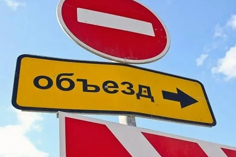 Почему проезд на Абая-Момышулы в Алматы не открыли в положенный срок