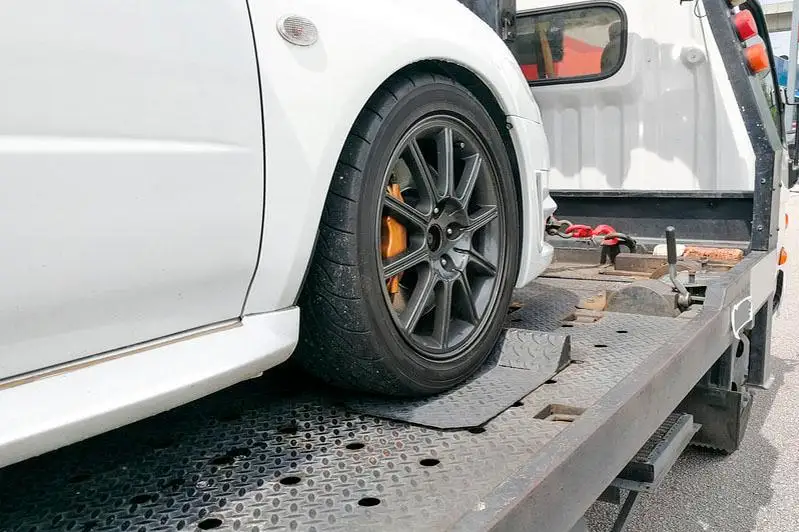 У неплательщиков начали изымать авто в Павлодарской области