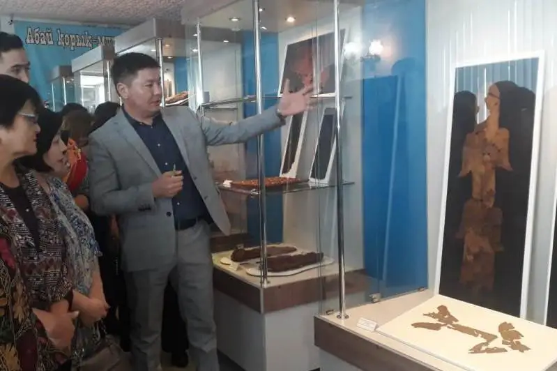 В честь 175-летия Абая в Семее открылась выставка археологических находок «Алтын Алтай»
