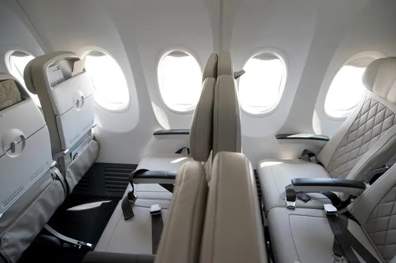 Неверная рассадка: в России отказались от идеи полупустых самолетов