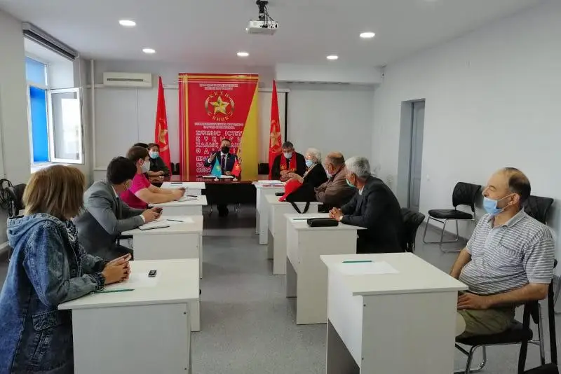 Предотвратить повышение цен на ГСМ предложили представители КНПК