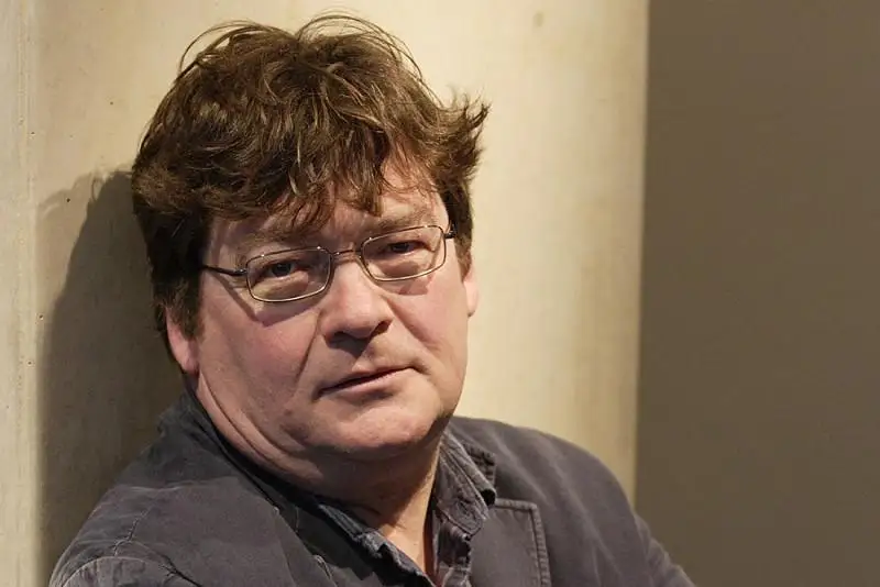 Вместе с Абаем мы склонны мыслить милосердно – шотландский поэт и писатель Джон Бернсайд