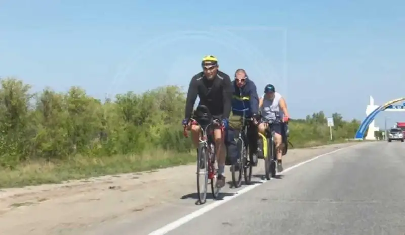 Жители Лисаковска отправились в необычный 600-километровый велопробег