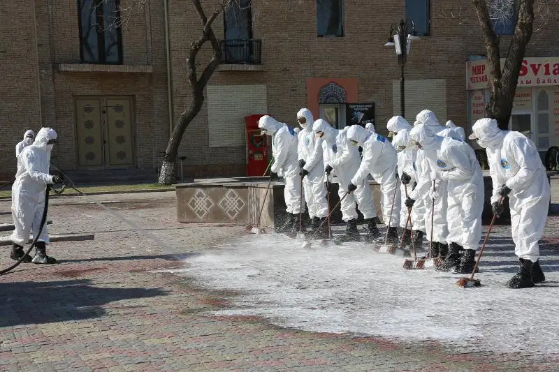 К новому методу санитарной обработки улиц приступили в Таразе
