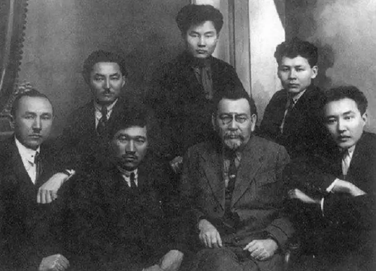 Фильм «Алашорда» Калилы Умарова доступен к просмотру в YouTube