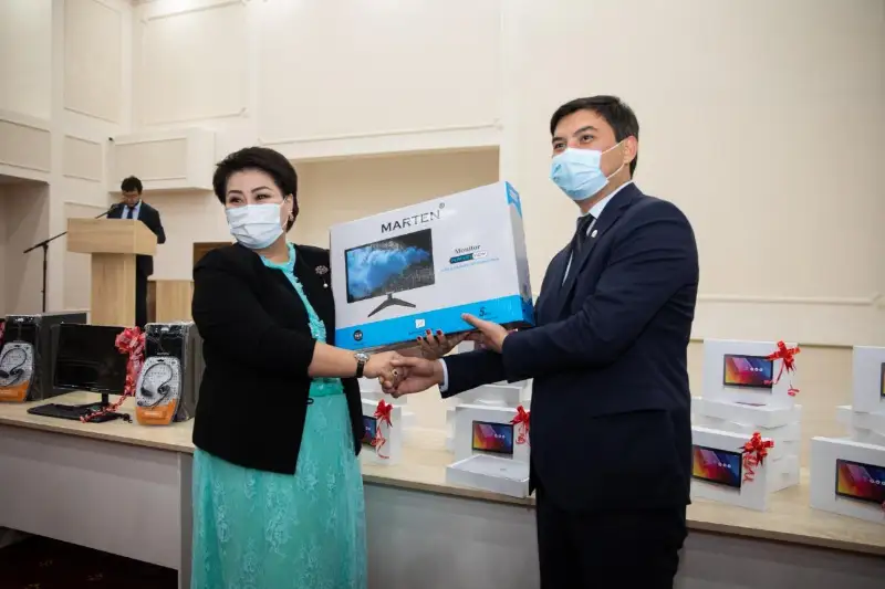 Более 22 тысяч компьютеров получат школьники Атырауской области