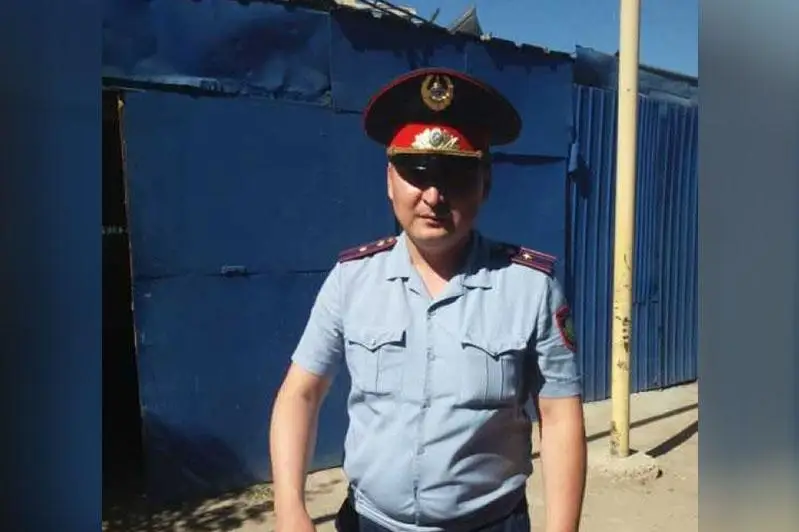 В Лисаковске мужчину спасли от собственной овчарки полицейский и охотник