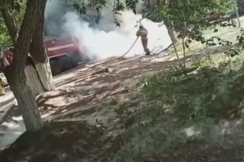 Тополиный пух стал причиной нескольких пожаров в Караганде