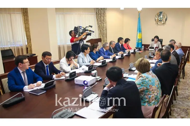 В столице проходит первое заседание госкомиссии по проведению 175-летия Абая