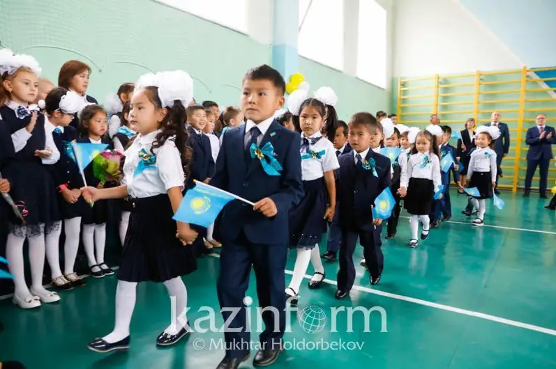В новом учебном году в первый класс принят 352 091 ученик - Минобразования