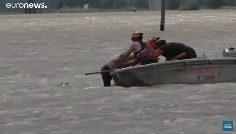 Грецию накрыл мощный циклон: есть жертвы и пропавшие без вести