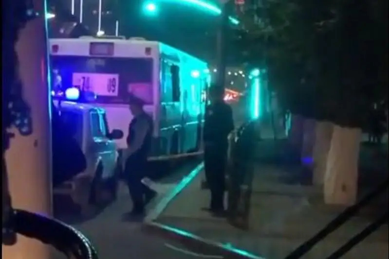 Три автобуса обстрелял неизвестный в Караганде