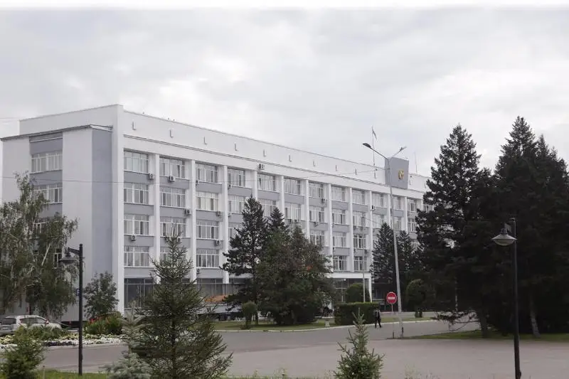 Взрывное устройство в здании акимата Семея не обнаружено