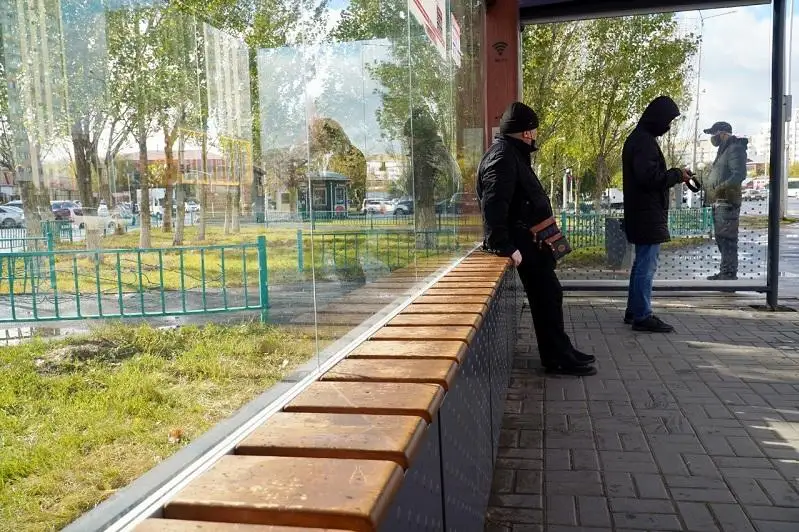 Теплые остановки открыли в столице